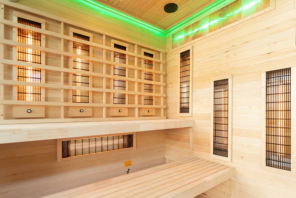 M-SPA EP4R XL Pravá infrasauna s himalájskymi soľnými kameňmi 180 x 160 x 200 cm