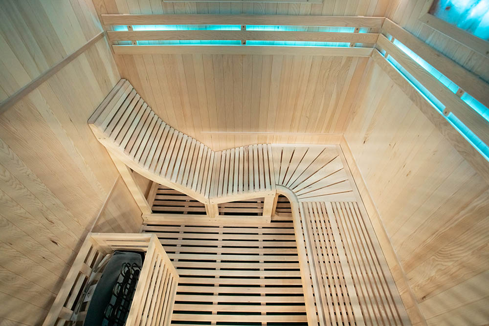 Suchá sauna s kachľami HARVIA 6 kW, soľným kameňom a izoláciou stien 180X160X200CM