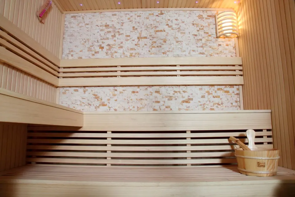 M-SPA - Suchá sauna s pieckou 220 x 200 x 210 cm 6kW