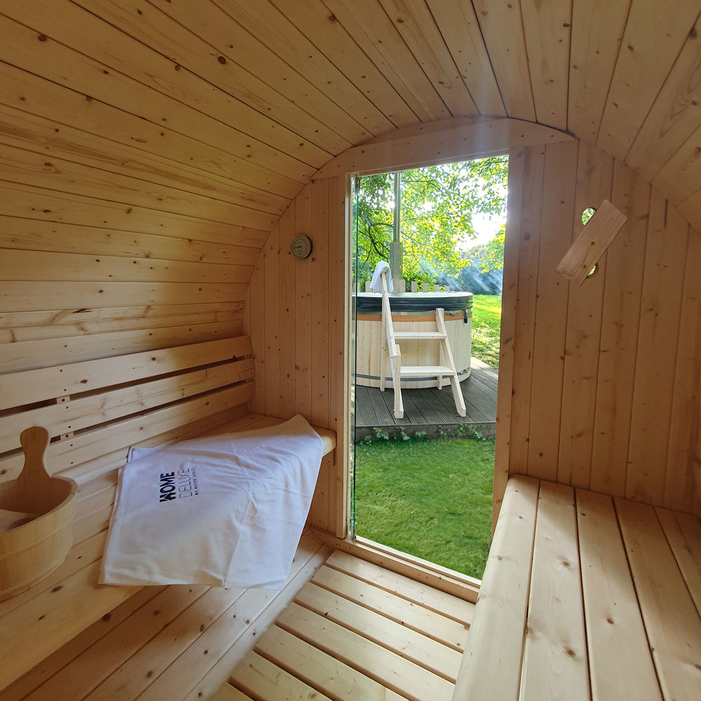 Vonkajšia sudová sauna LAHTI L - 195 x 180 cm pre 4 osoby